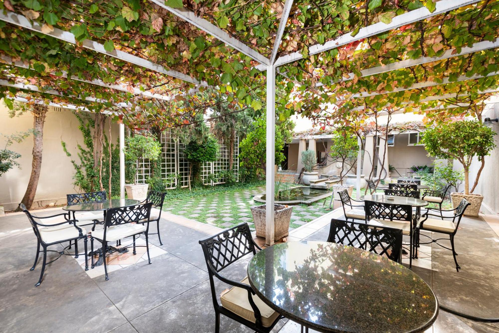Queen'S Hotel By Bon Hotels Oudtshoorn Exteriér fotografie