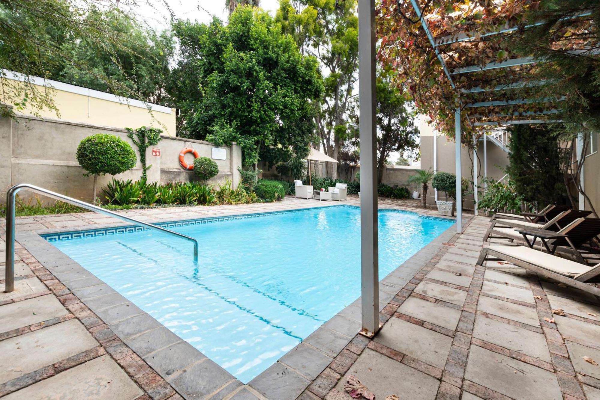 Queen'S Hotel By Bon Hotels Oudtshoorn Exteriér fotografie