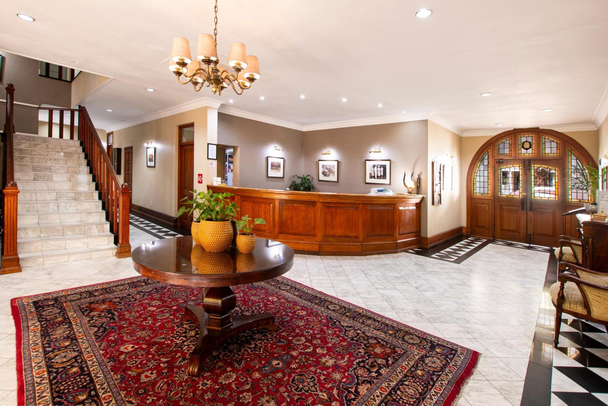 Queen'S Hotel By Bon Hotels Oudtshoorn Exteriér fotografie