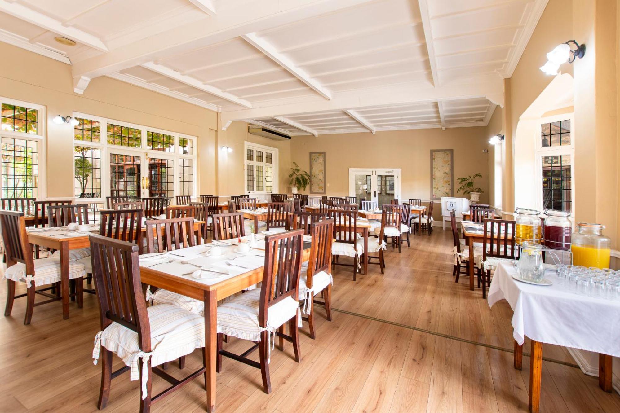 Queen'S Hotel By Bon Hotels Oudtshoorn Exteriér fotografie