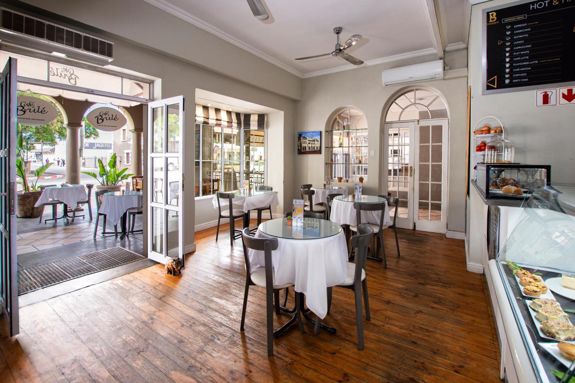 Queen'S Hotel By Bon Hotels Oudtshoorn Exteriér fotografie