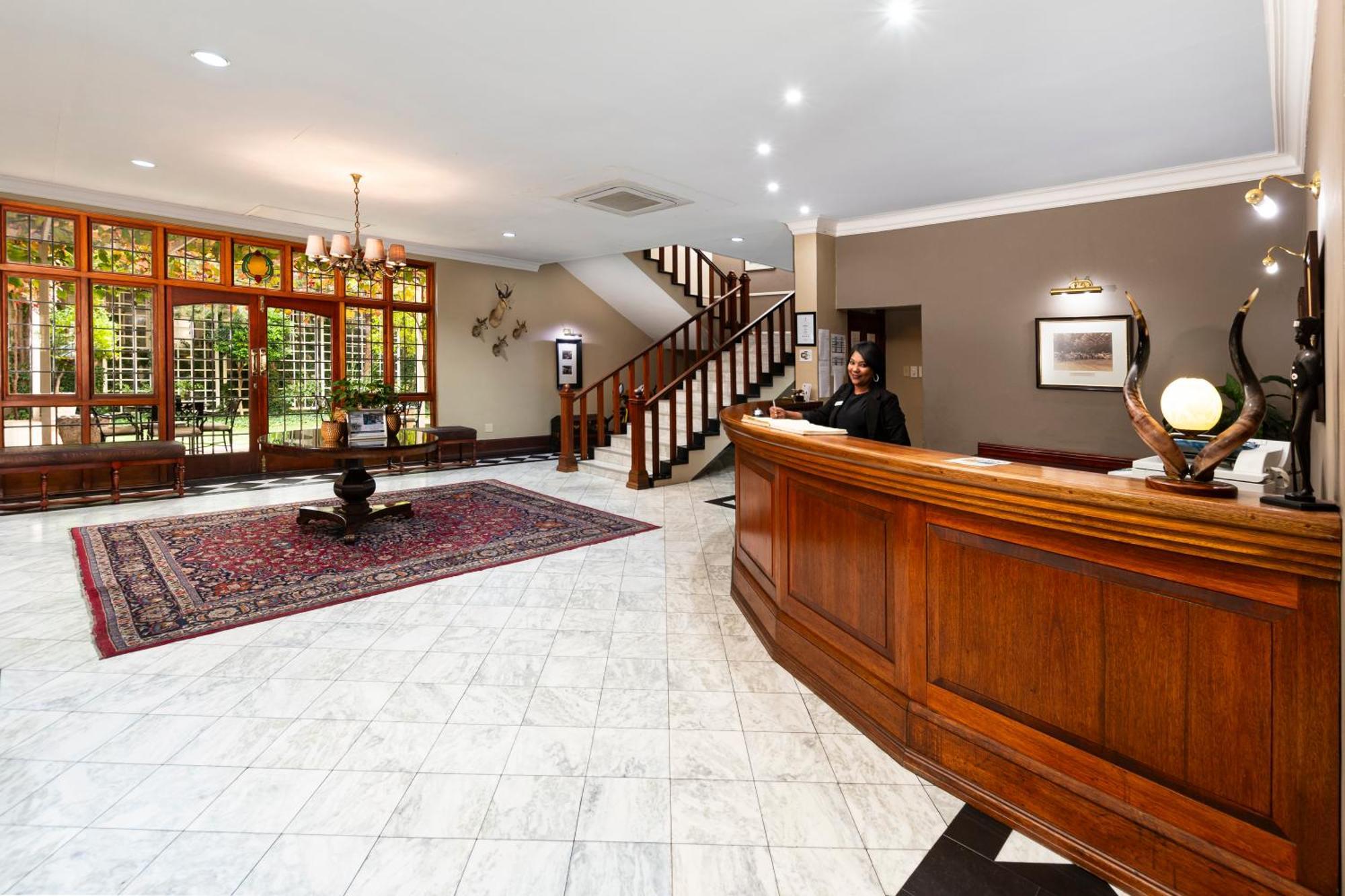 Queen'S Hotel By Bon Hotels Oudtshoorn Exteriér fotografie