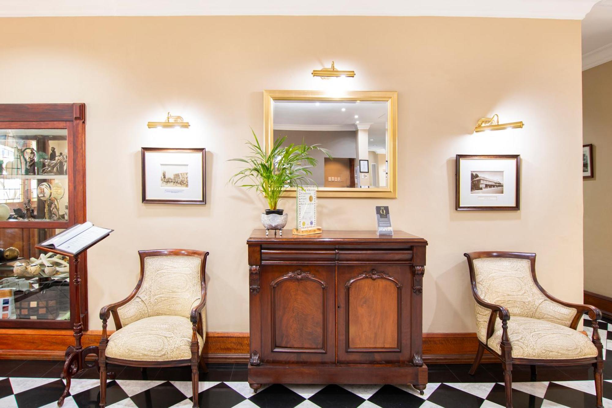 Queen'S Hotel By Bon Hotels Oudtshoorn Exteriér fotografie