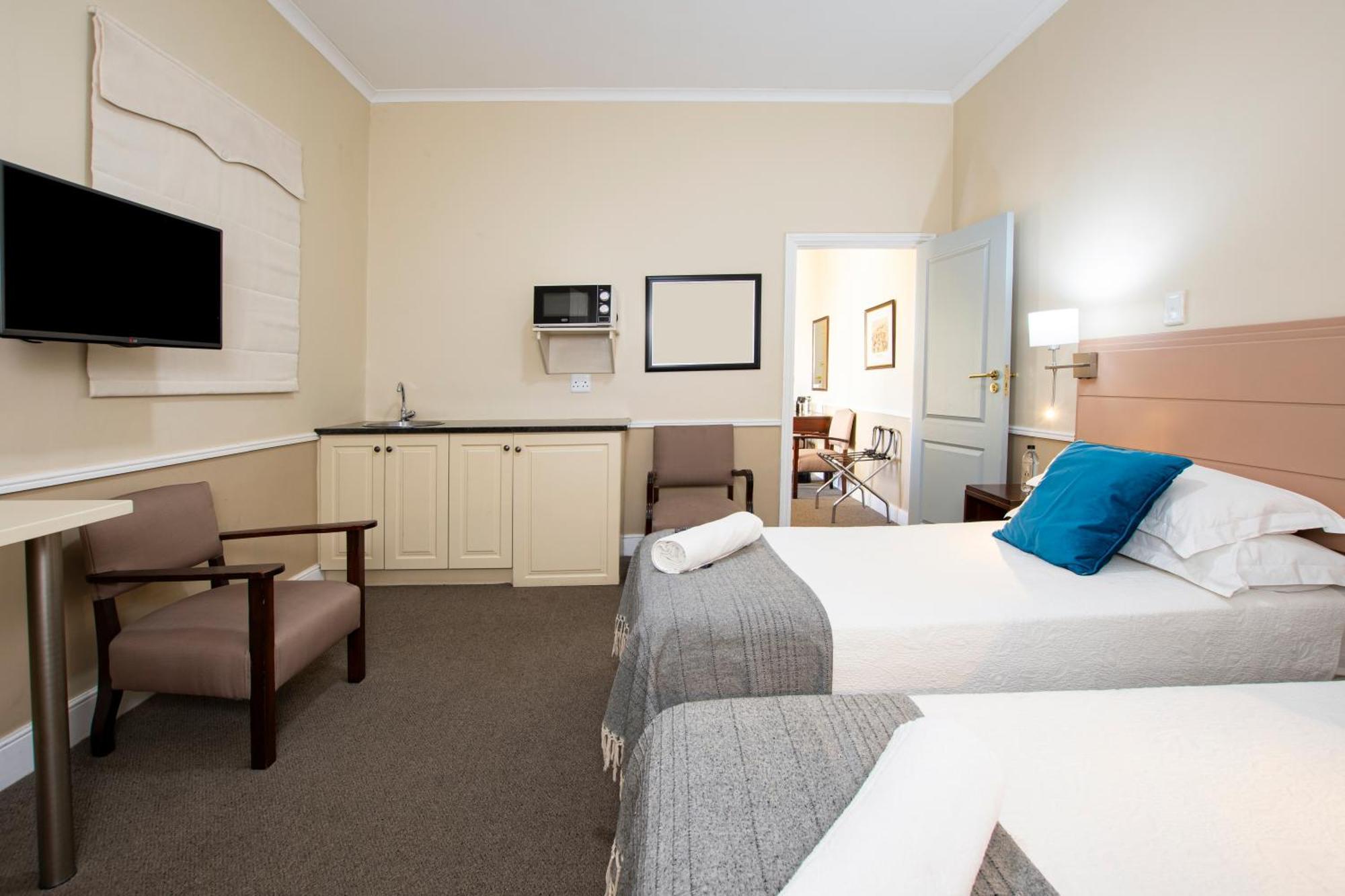 Queen'S Hotel By Bon Hotels Oudtshoorn Exteriér fotografie