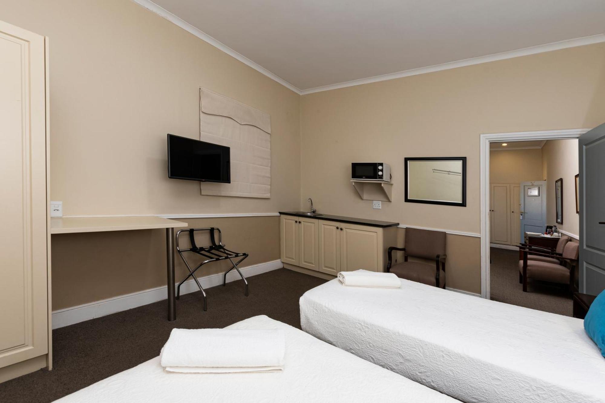 Queen'S Hotel By Bon Hotels Oudtshoorn Exteriér fotografie