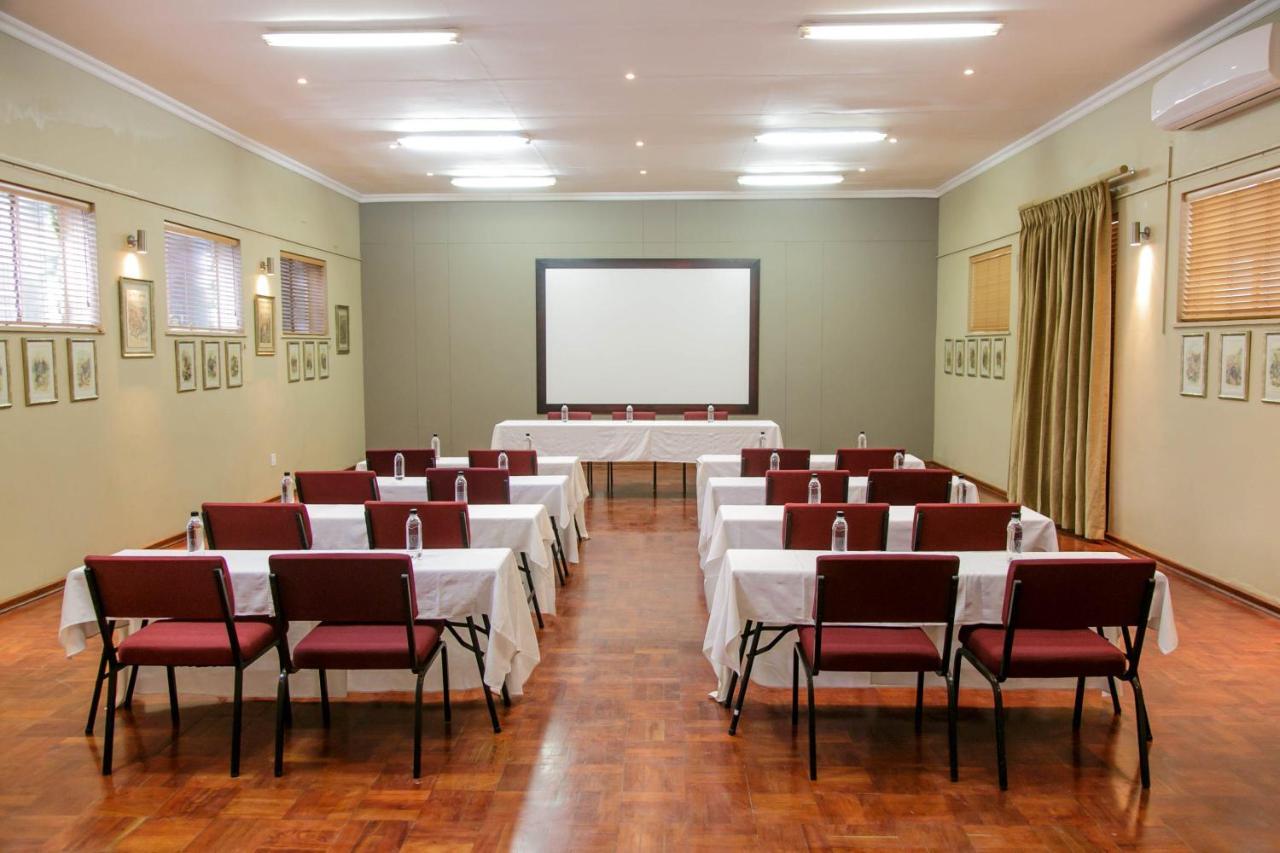 Queen'S Hotel By Bon Hotels Oudtshoorn Exteriér fotografie